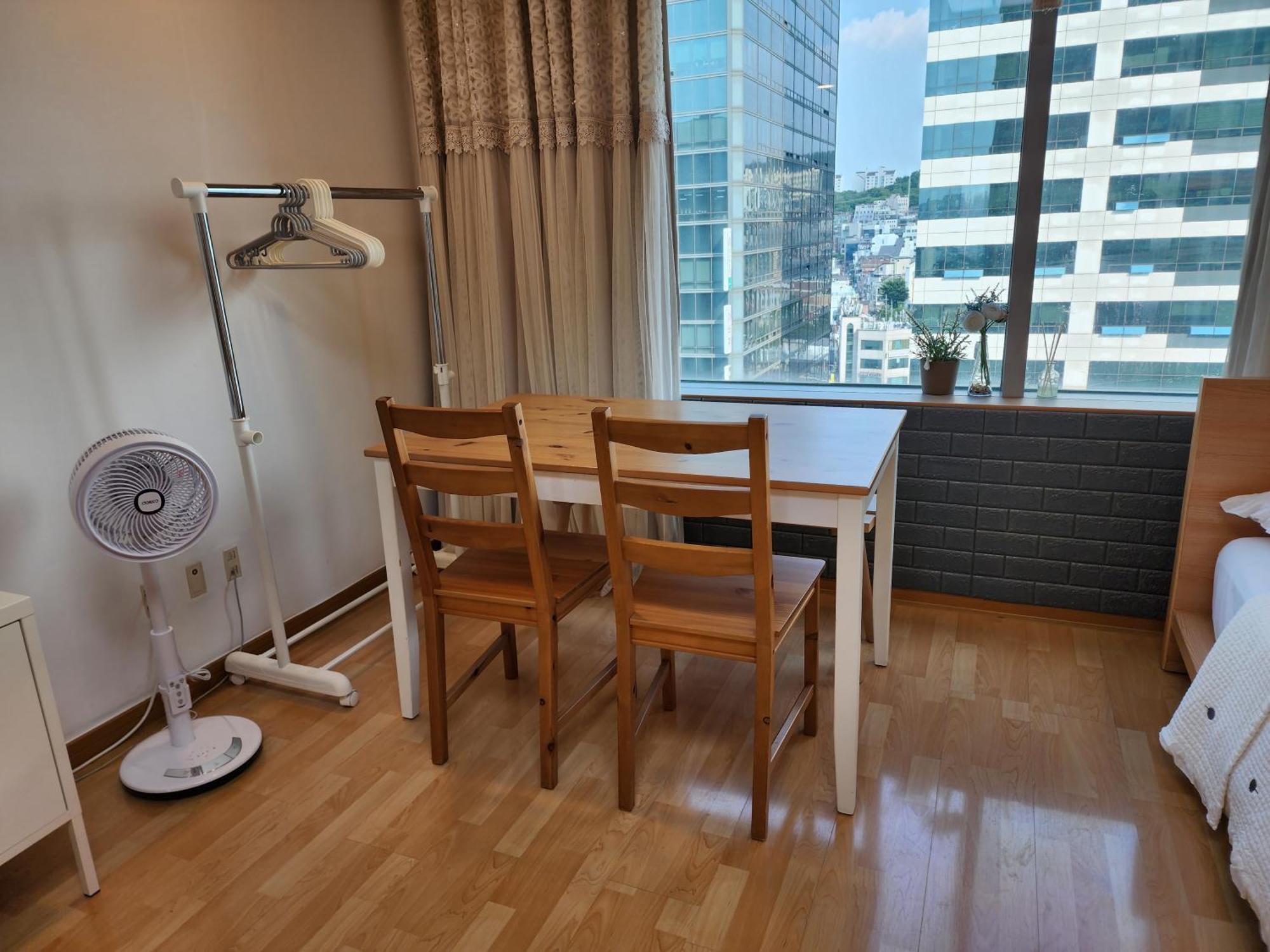 Apartment Jsm Hongik *