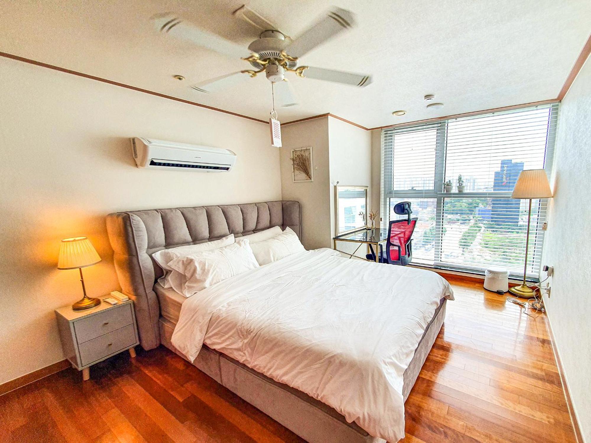 Sj Tailored Service Near Station Apartment