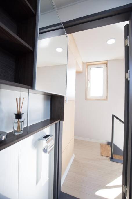3r+2baths/ Ewha / Sogang / Near Shinchon & Hongdae *