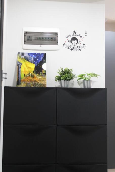 3r+2baths/ Ewha / Sogang / Near Shinchon & Hongdae Apartment Seoul