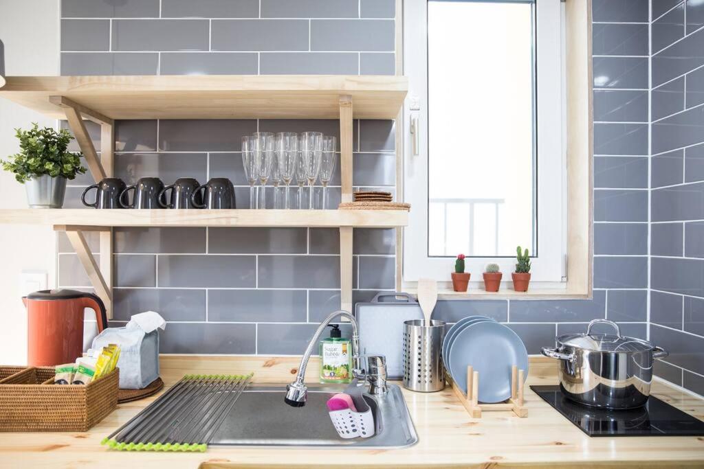 3r+2baths/ Ewha / Sogang / Near Shinchon & Hongdae Apartment