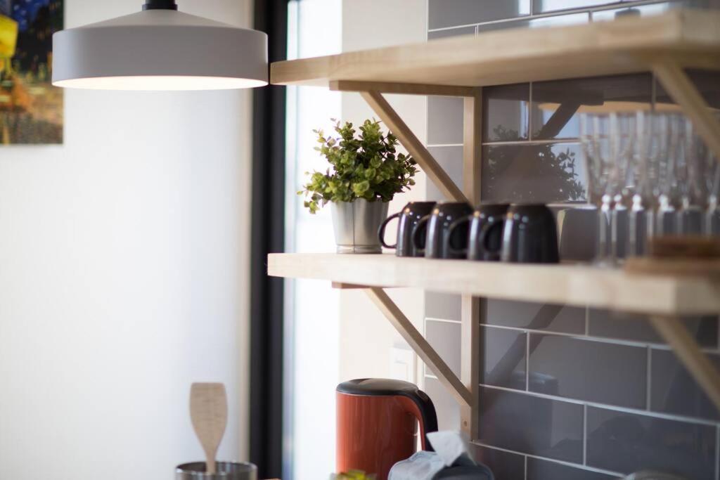 Apartment 3r+2baths/ Ewha / Sogang / Near Shinchon & Hongdae