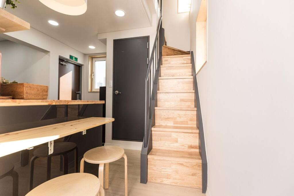 3r+2baths/ Ewha / Sogang / Near Shinchon & Hongdae Apartment