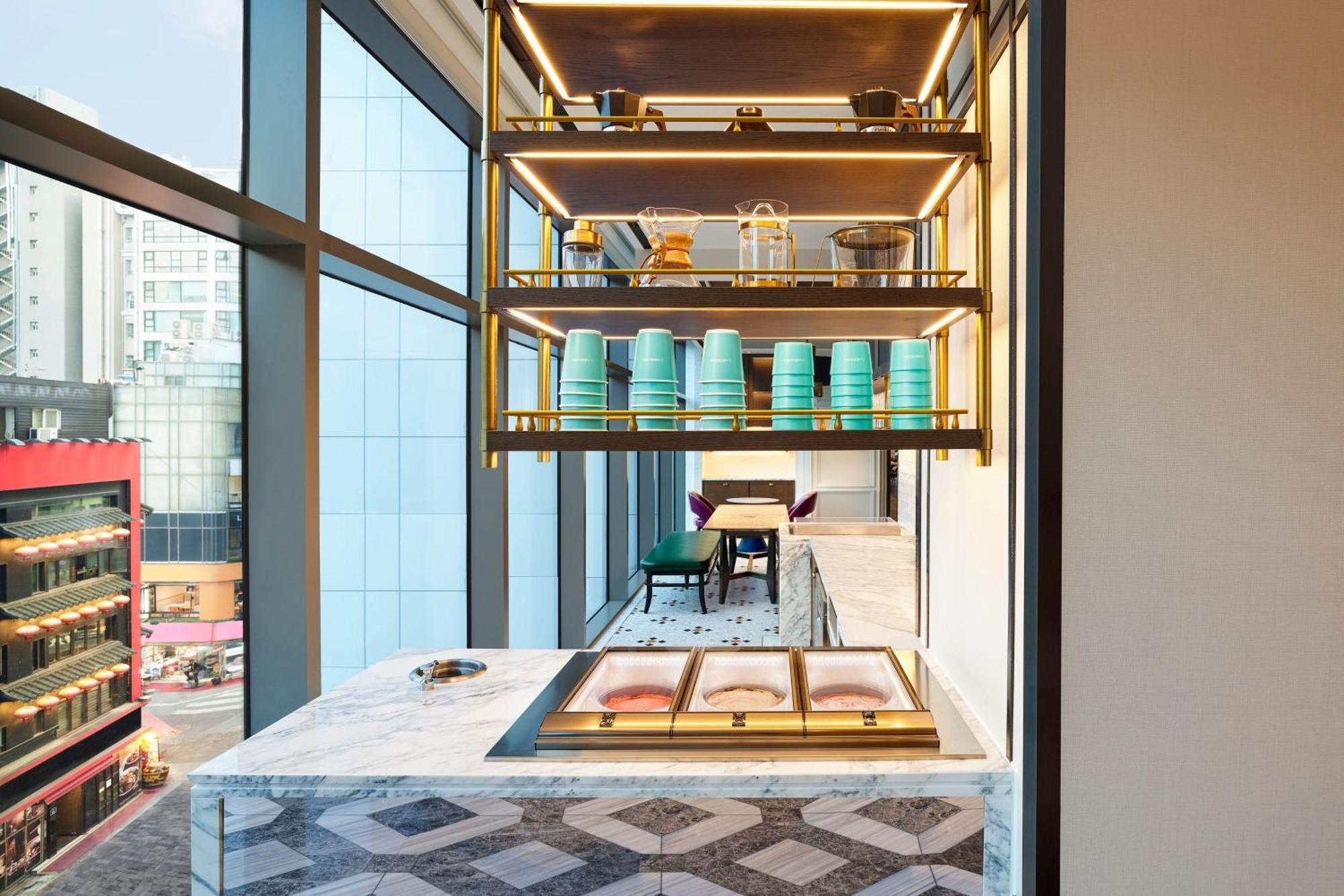 Le Meridien Myeongdong Hotel 5*
