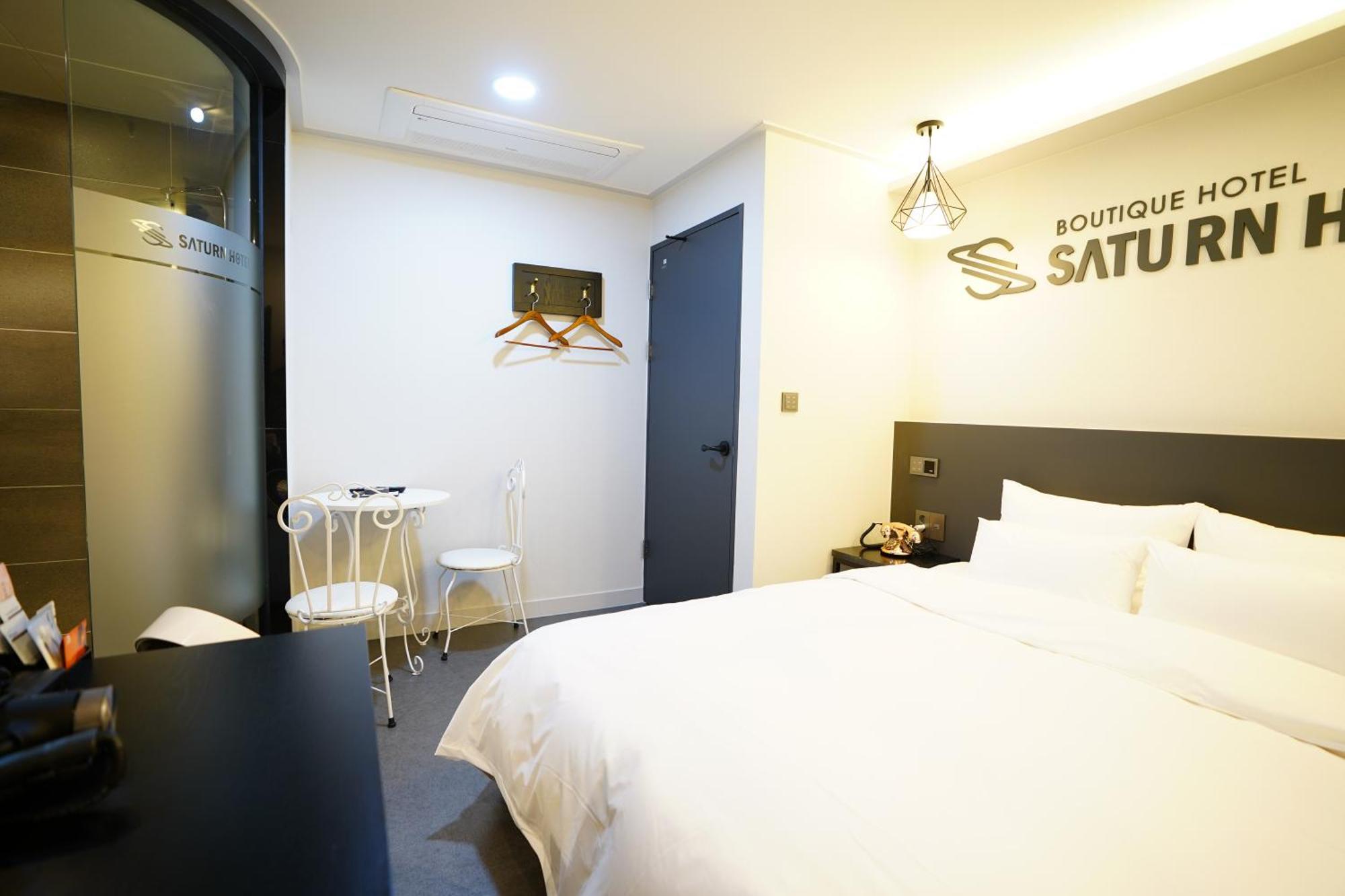 Dongdaemun Saturn Seoul