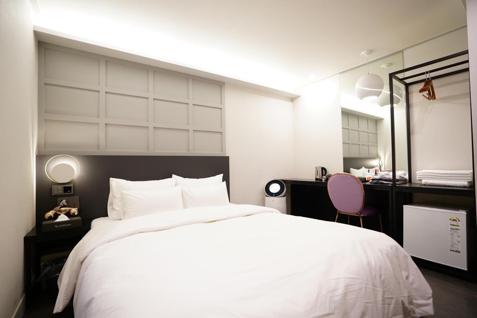 Dongdaemun Saturn 3* Seoul