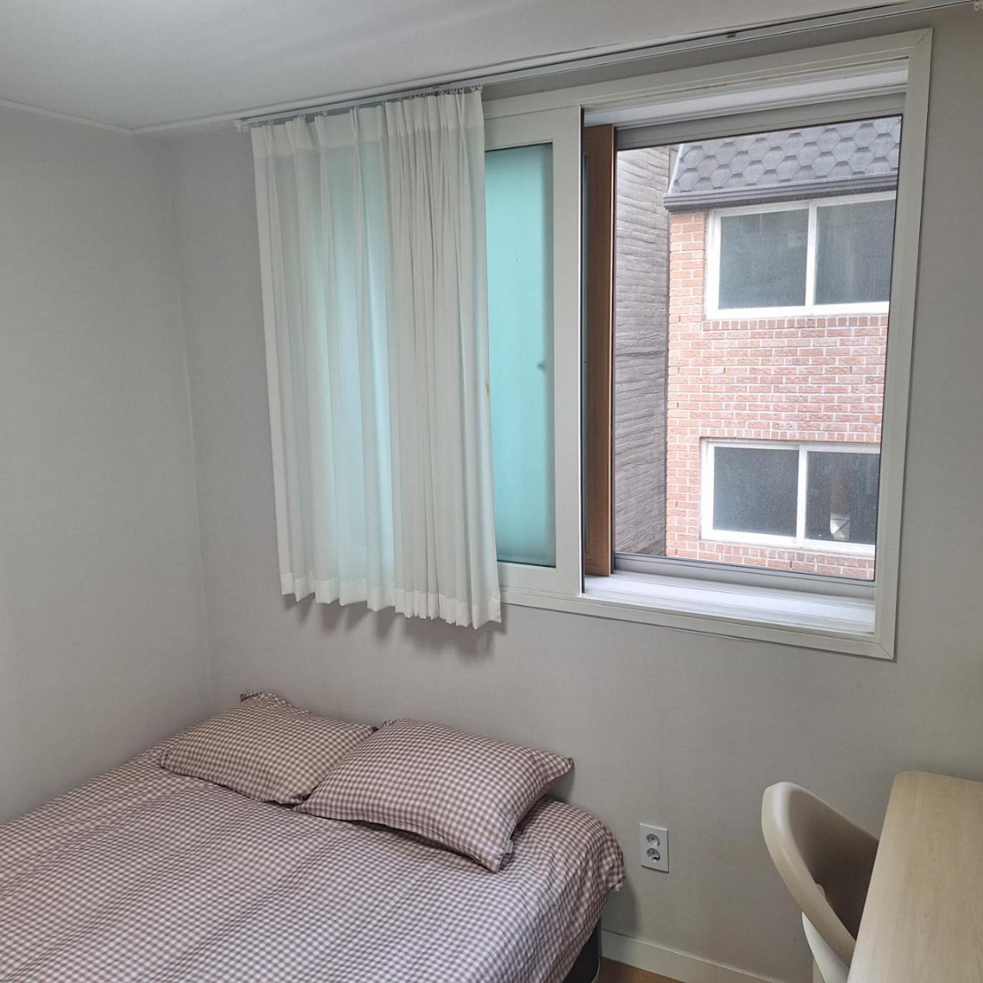 King's Garden Apartment