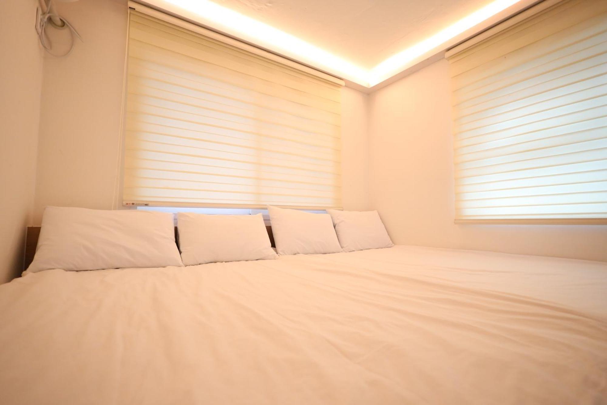 Huayuanhouse Hq In Hongdae Guest house Seoul