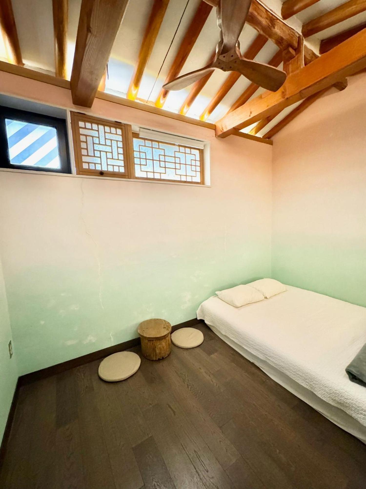 'hanok Hanok' Boutique - 2min From Gyeongbokgung Palace Station * Seoul