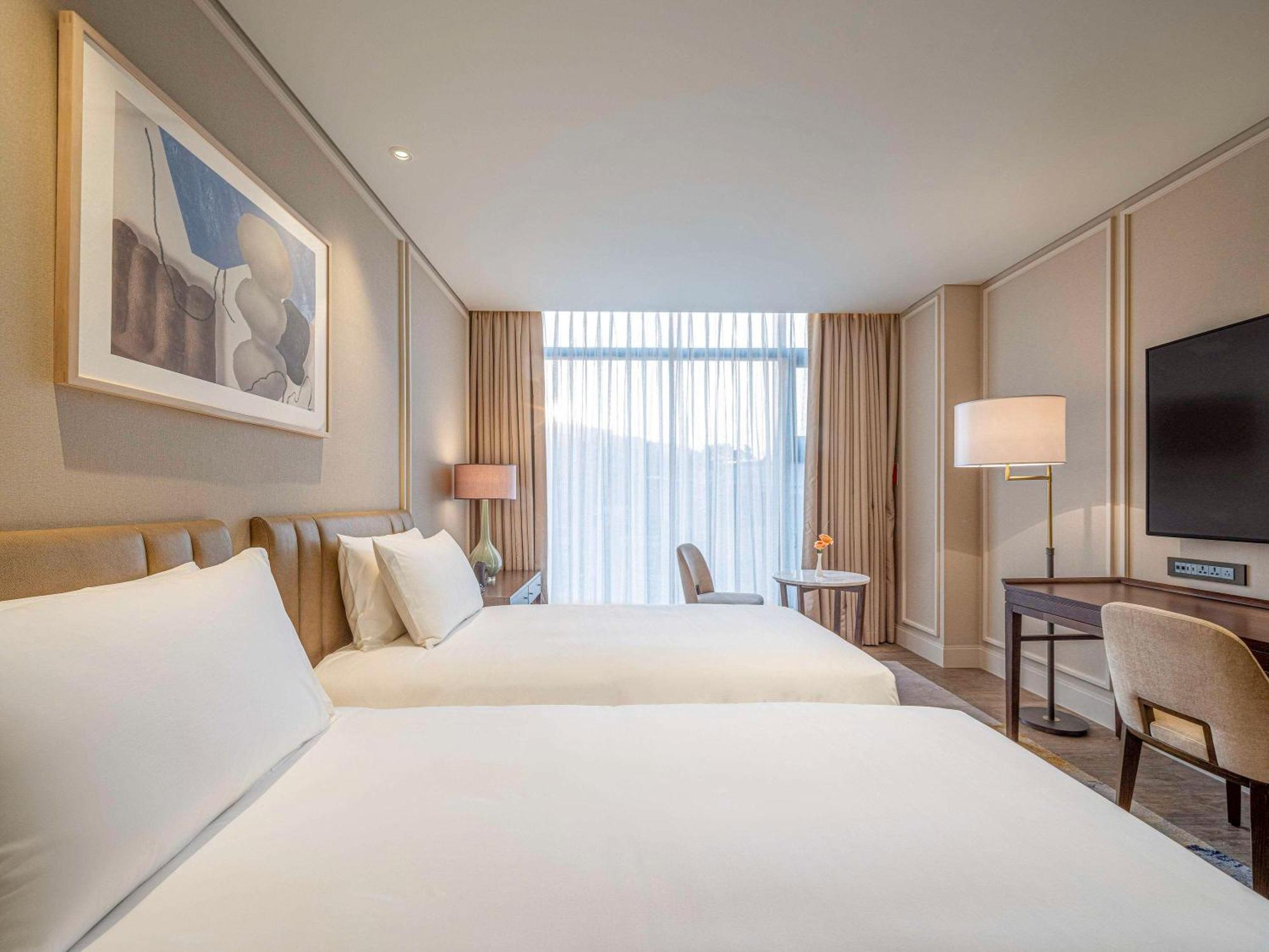 Hotel The Ambassador - A Pullman 5*