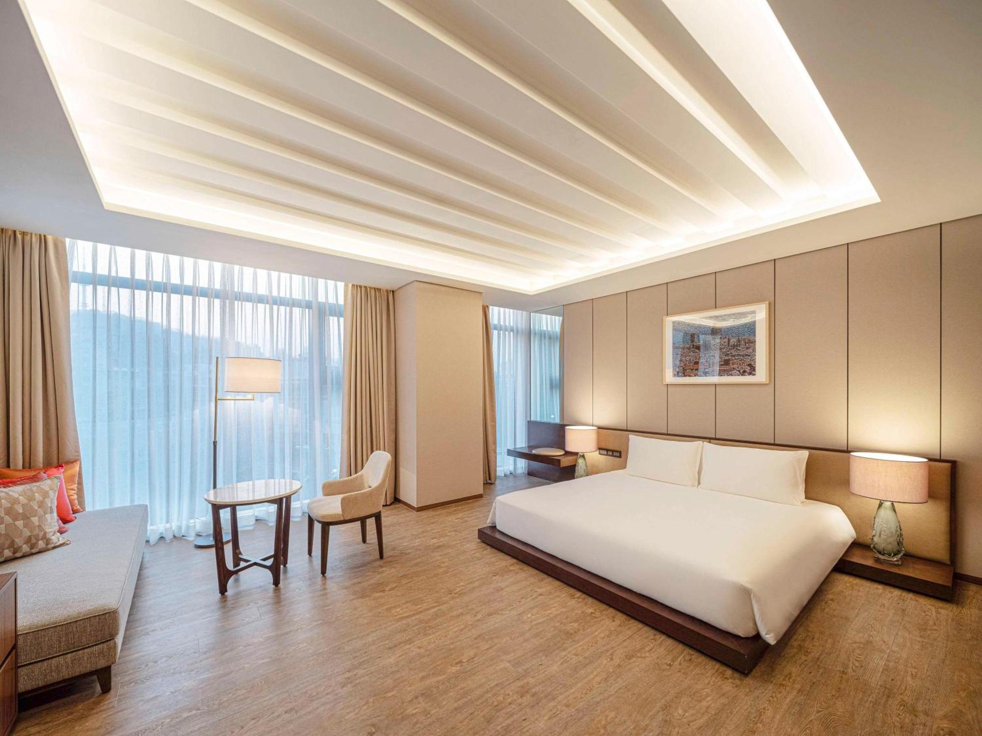 The Ambassador - A Pullman Hotel 5*