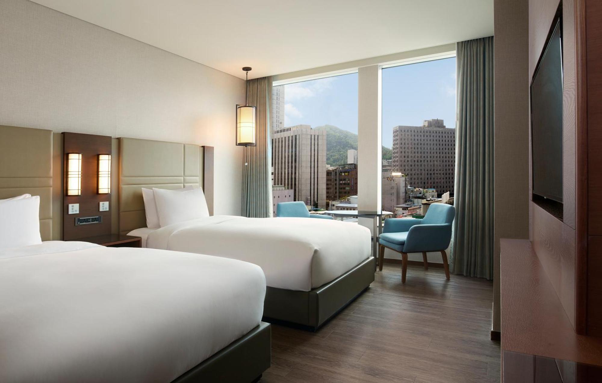Courtyard By Marriott Namdaemun 4*