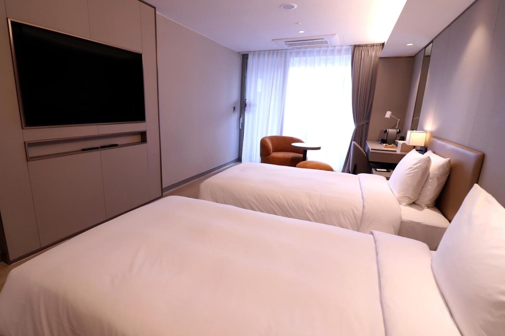 Pj Myeongdong Hotel Seoul