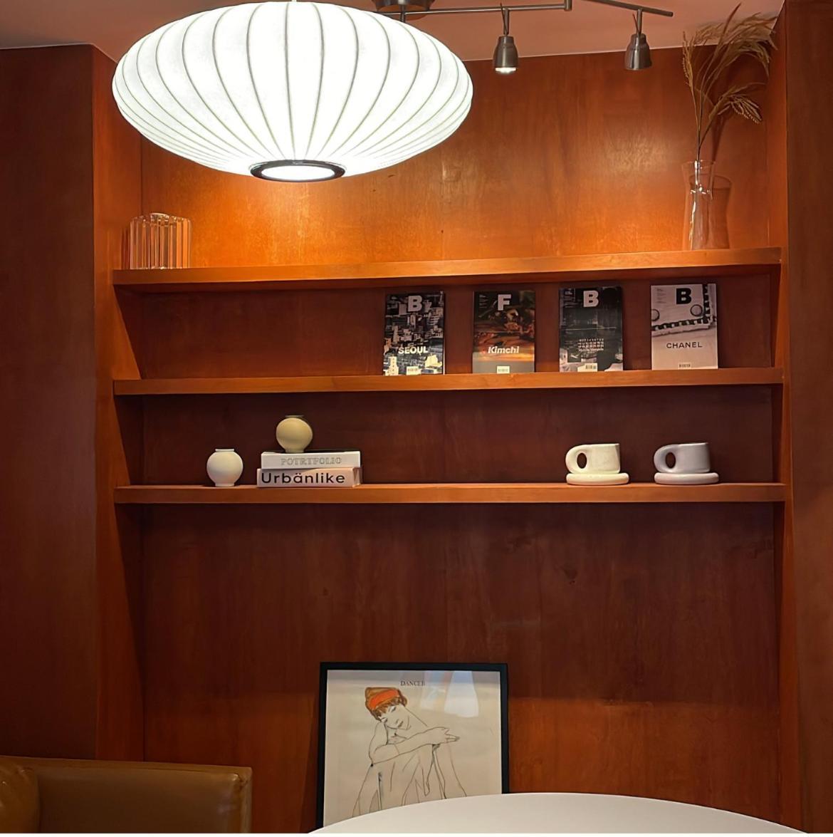 Weeknd, Jongno Center City Guest house