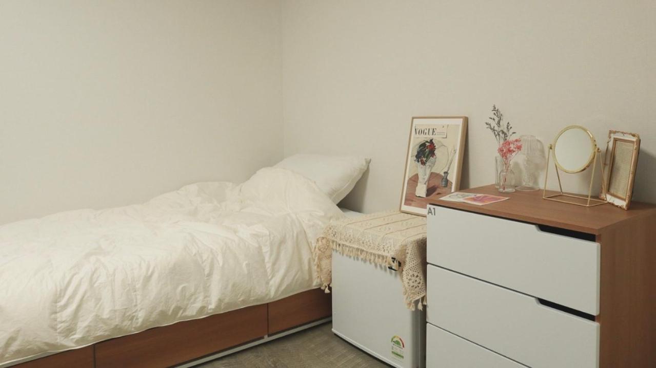 White Story Hostel *