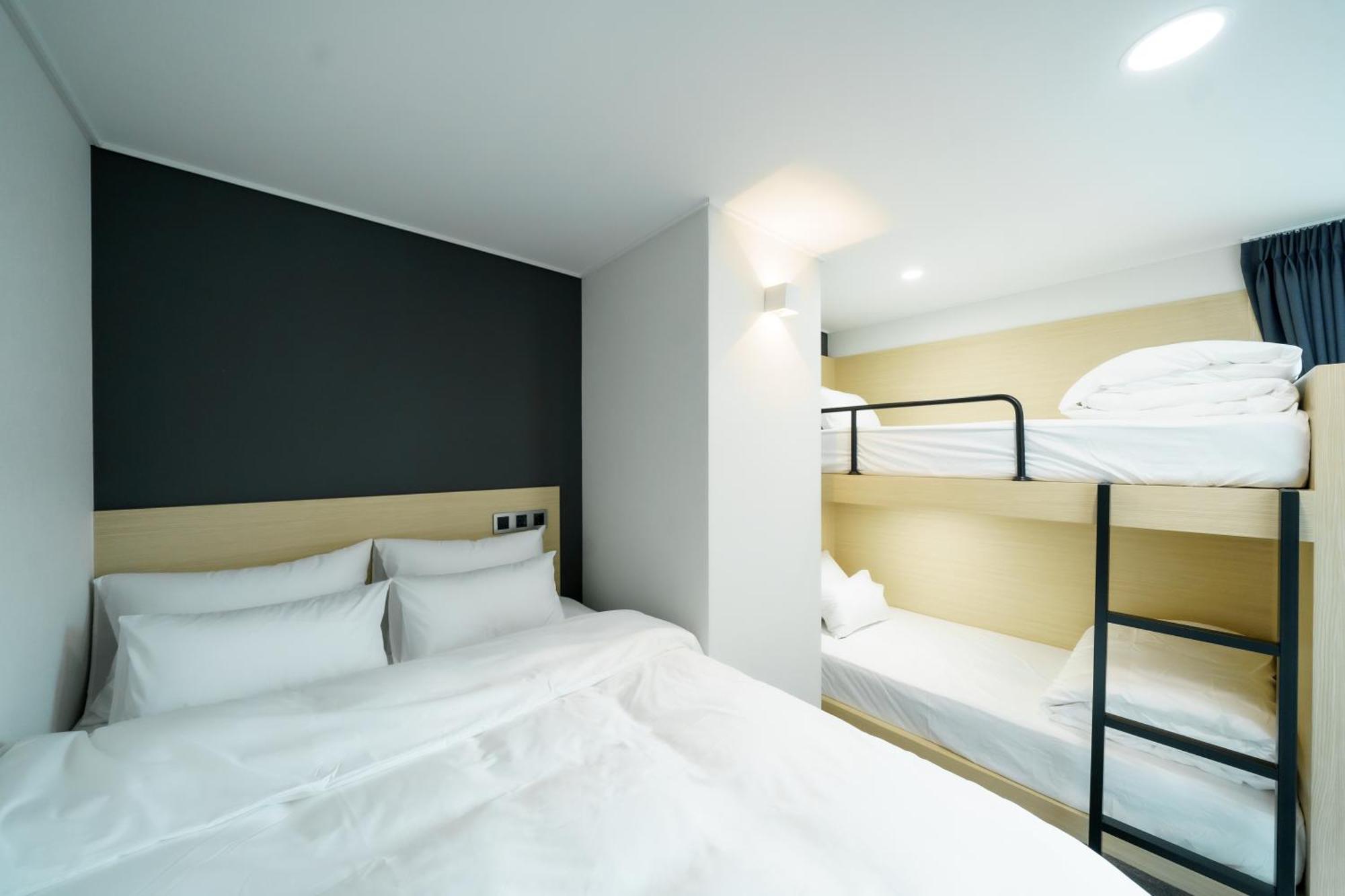 The Hue Myeongdong Guest house *