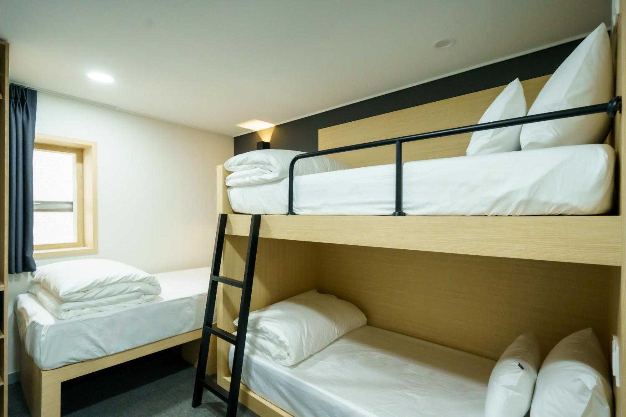 Guest house The Hue Myeongdong *
