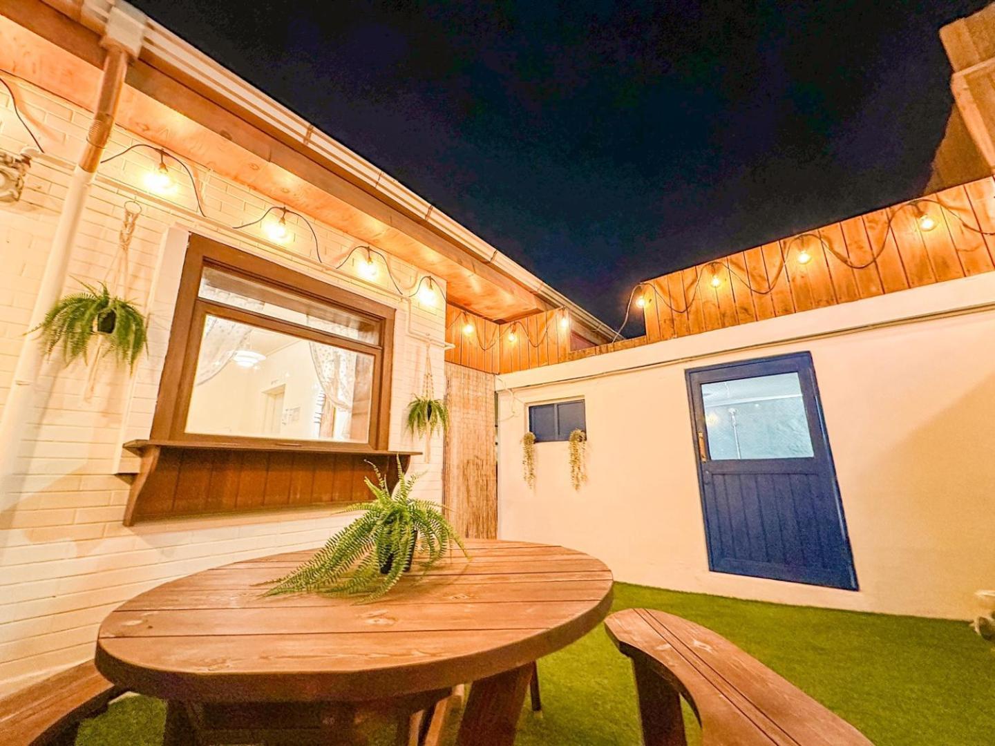 Yunseul- Garden House In The With Korean Beauty