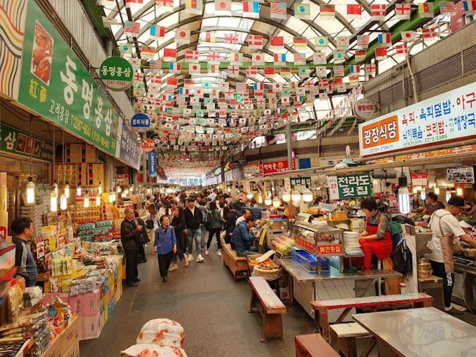 'hanok Hanok' Boutique - 2min From Gyeongbokgung Palace Station Guest house Seoul