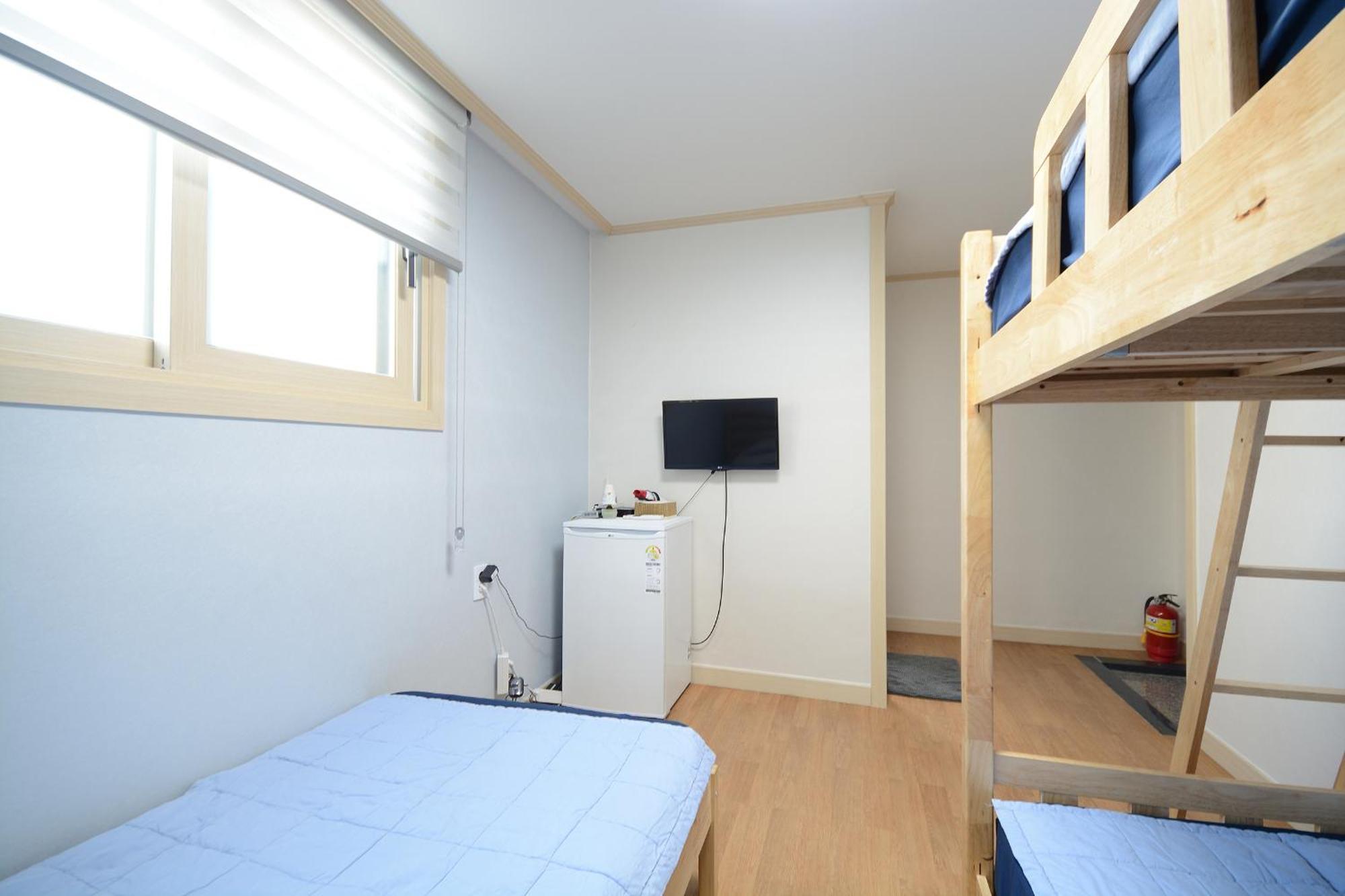 Guest house Sunnyhill Hongdae 2*
