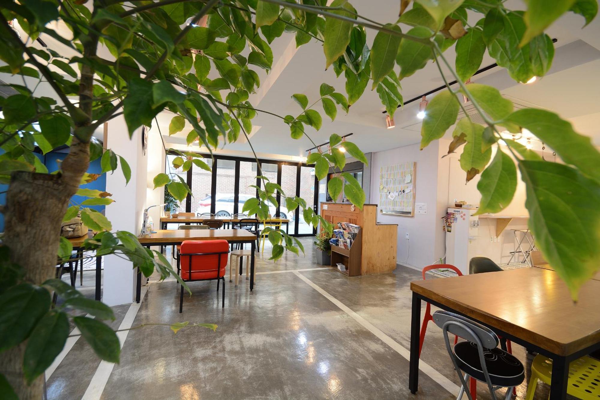 Sunnyhill Hongdae 2*