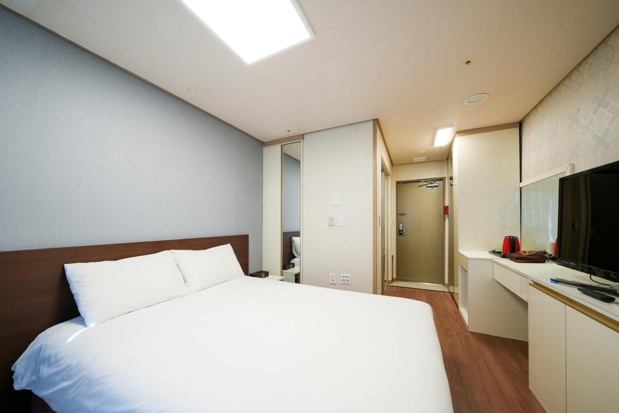 Aventree Yeouido Hotel 3*