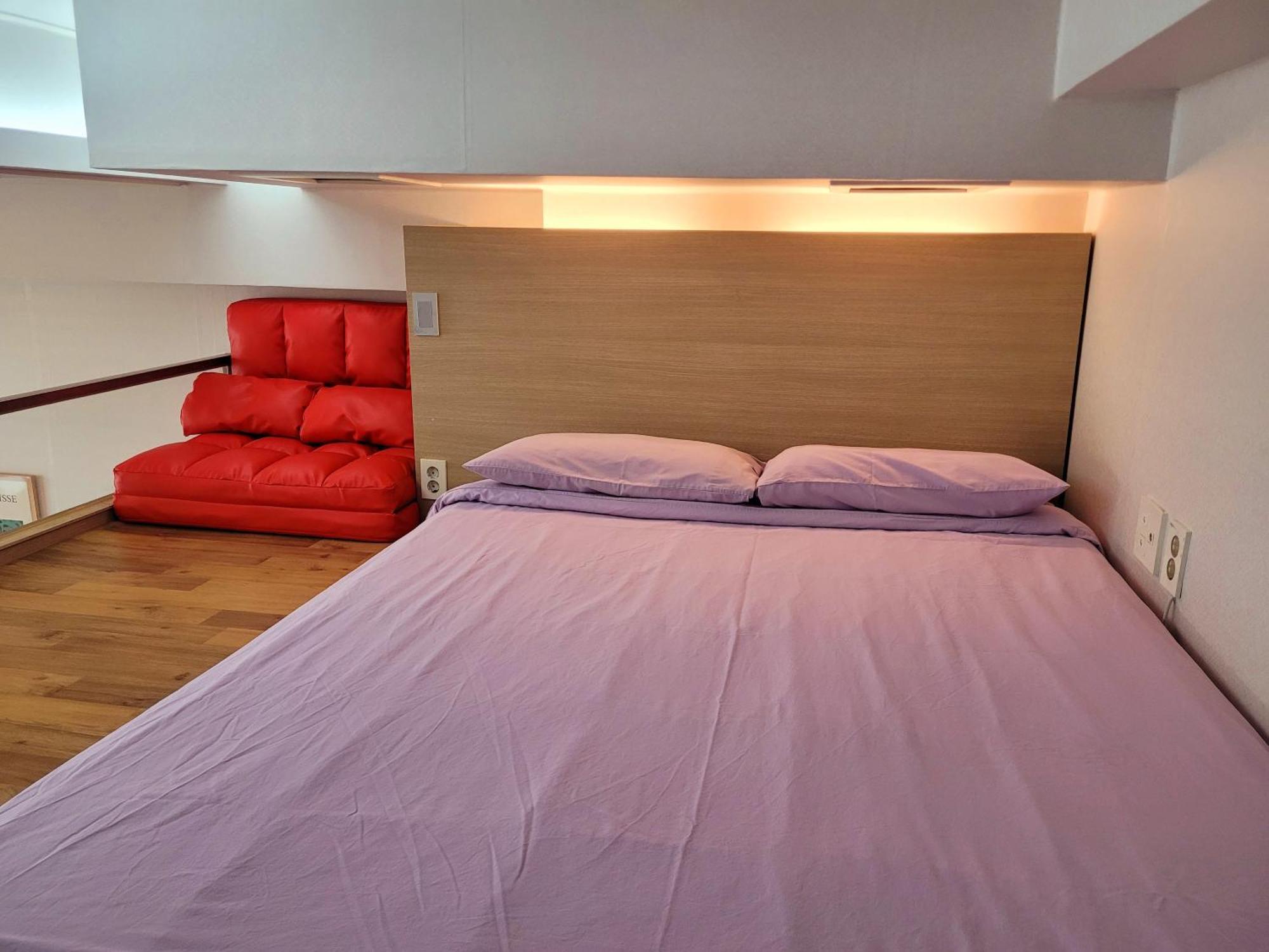 Travel House
