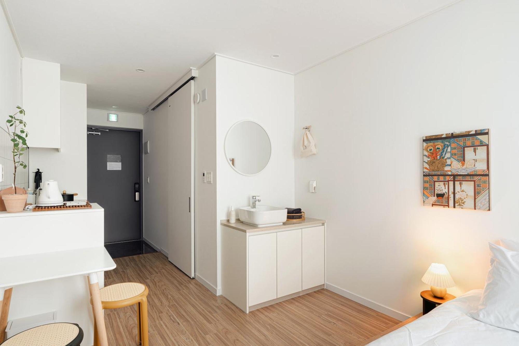 Urbanstay Boutique Ikseon Apartment *