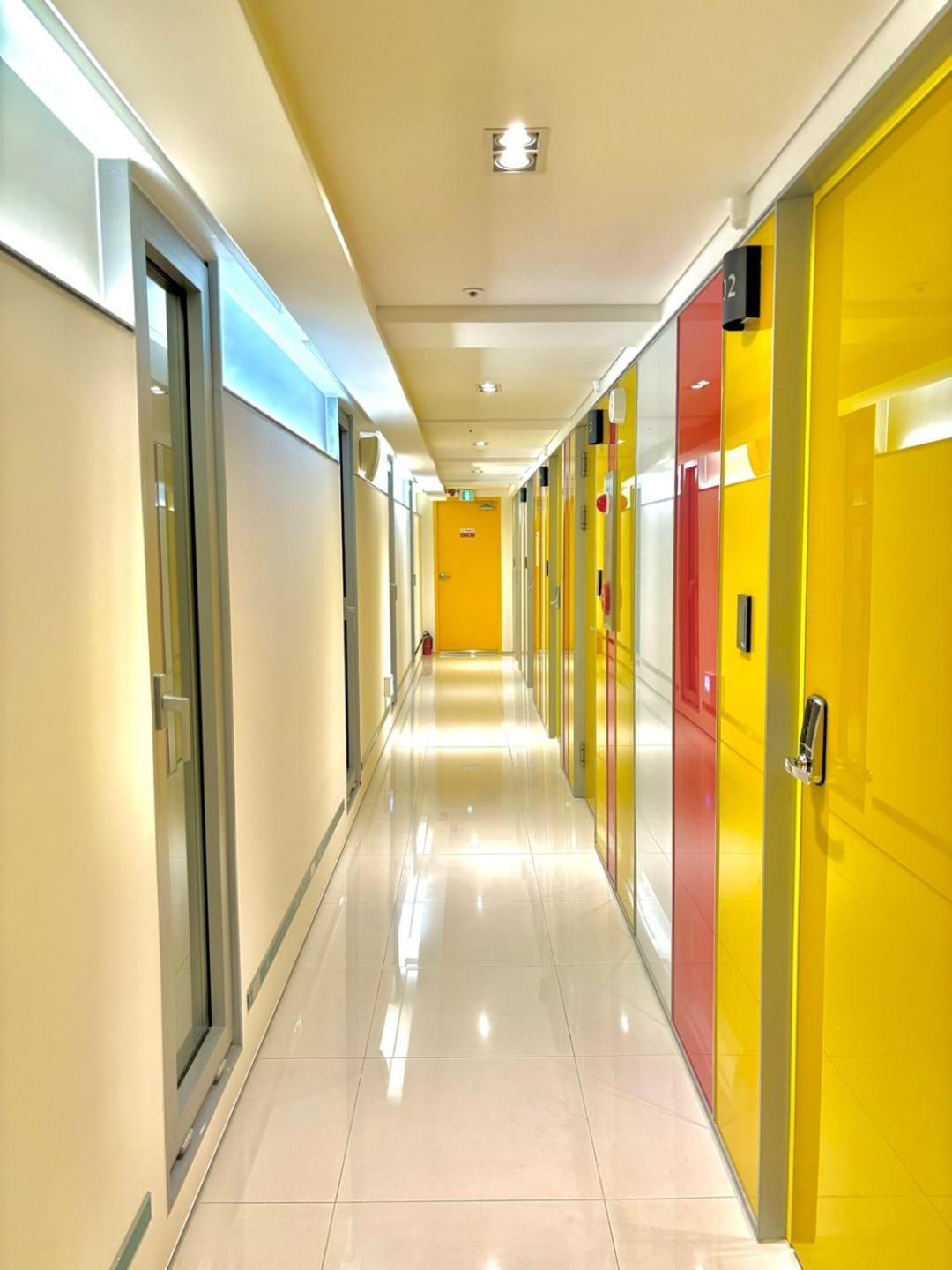 Hostel Look