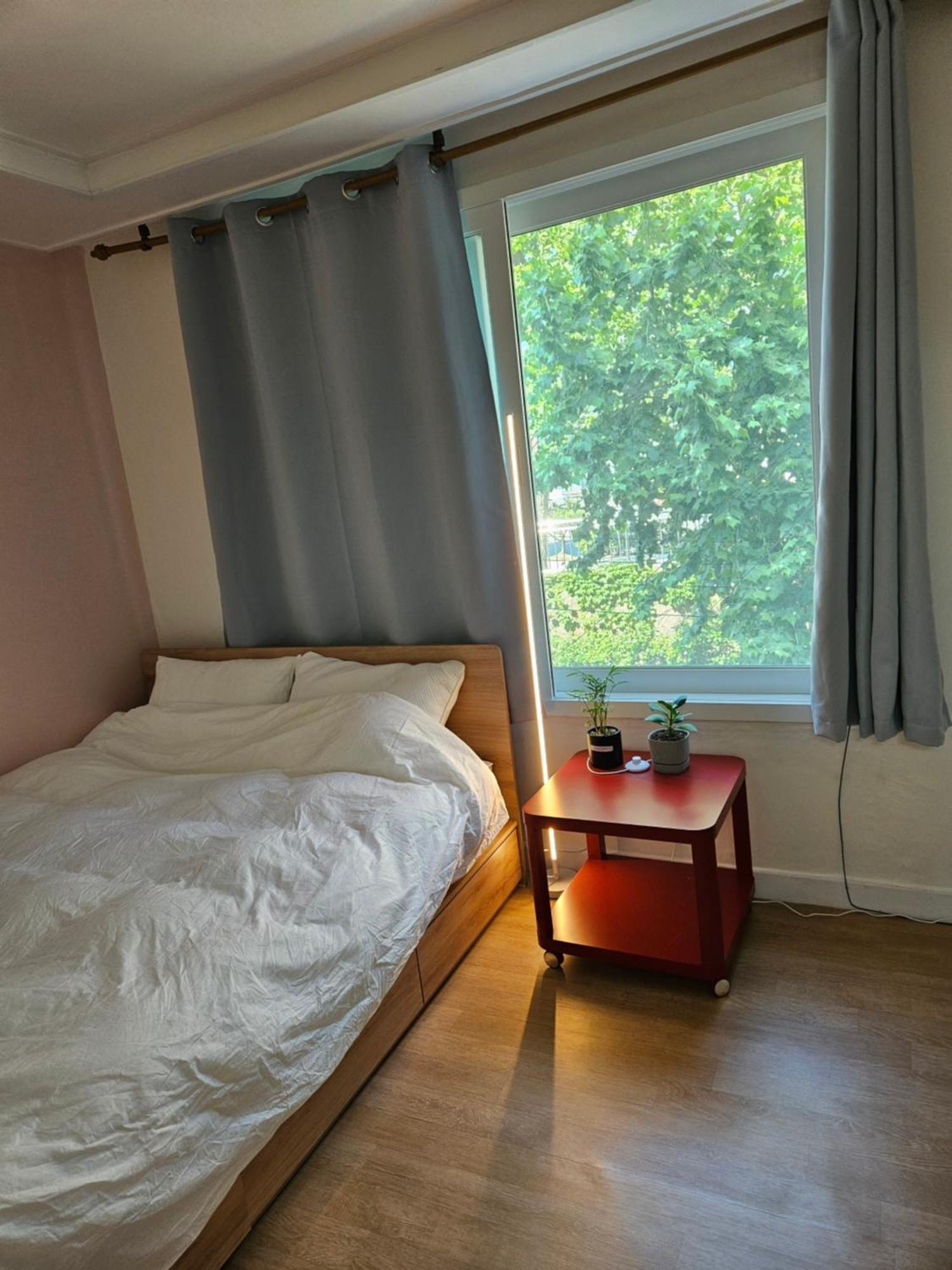 Hongdae Ssuny House Guest house *