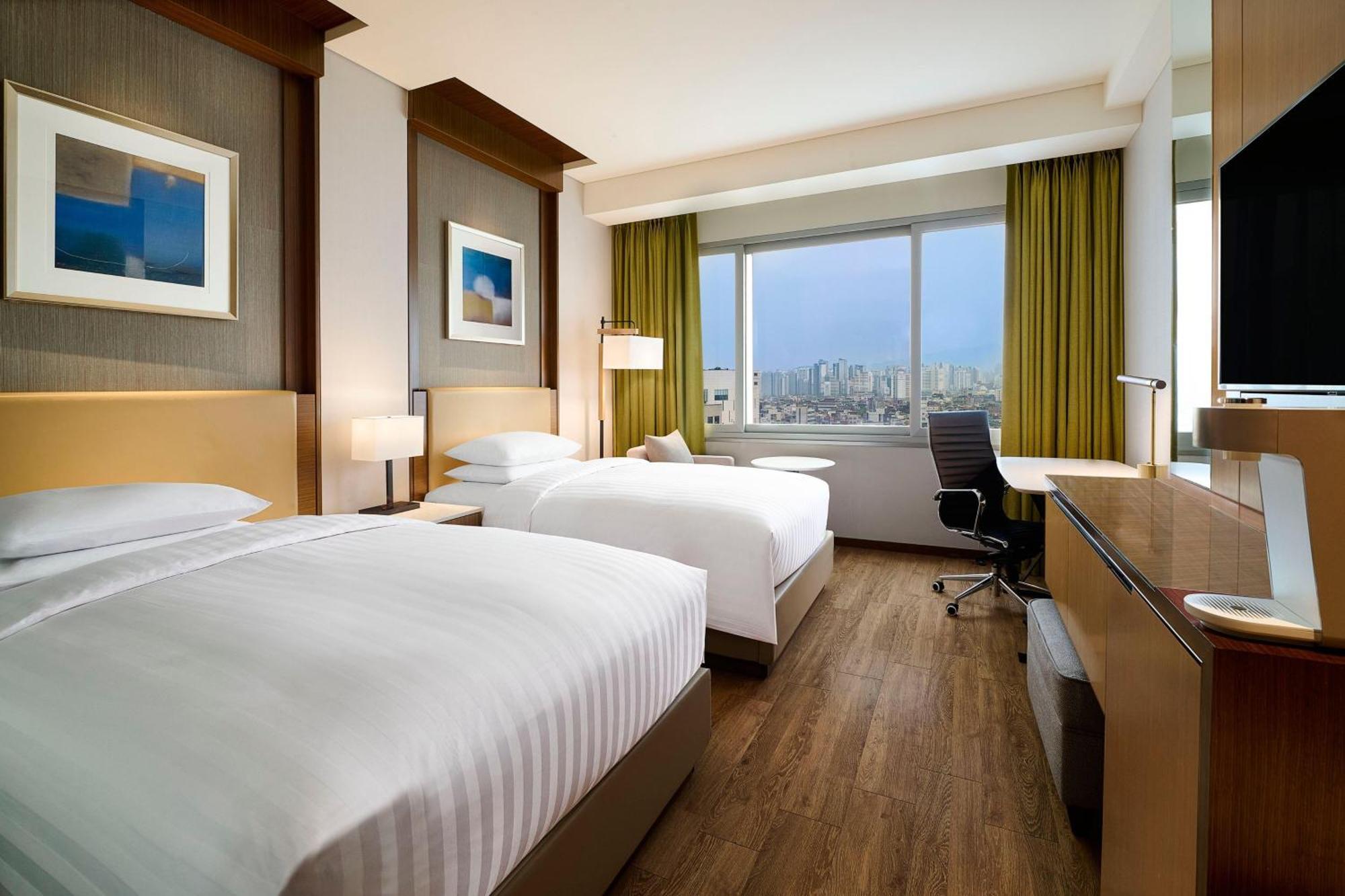 Hotel Courtyard By Marriott Times Square Seoul