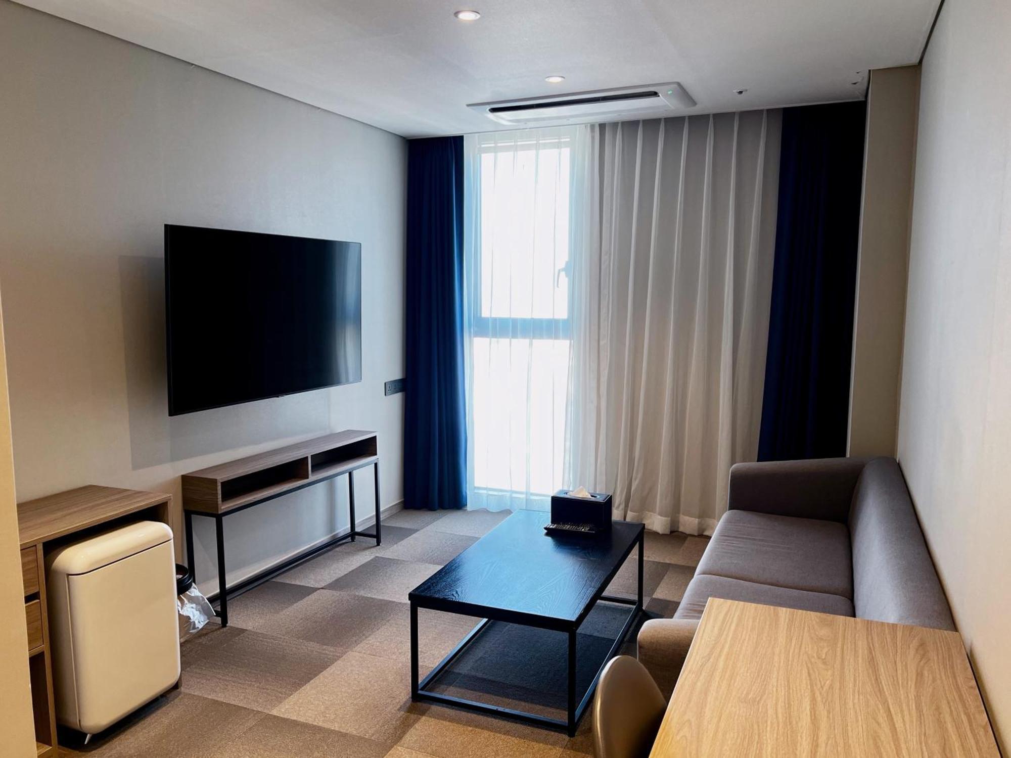 U5 Hotel