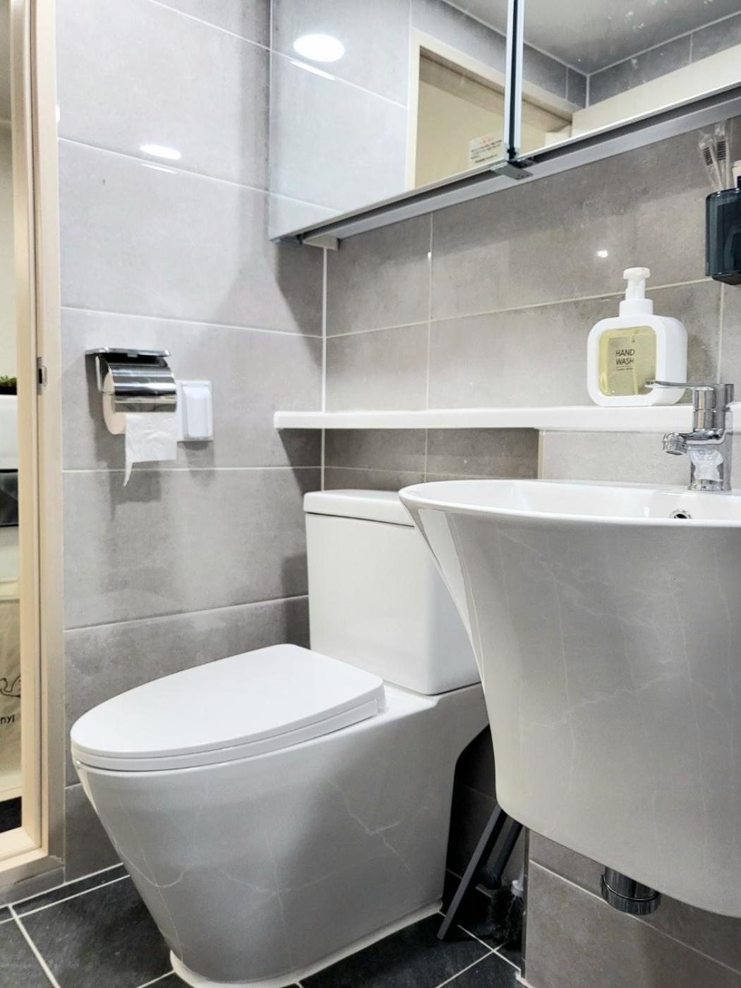 Apartment Moon House In #quiet #airport Transport Nearby#1 Min To Line2 Nakseongdae Subway *