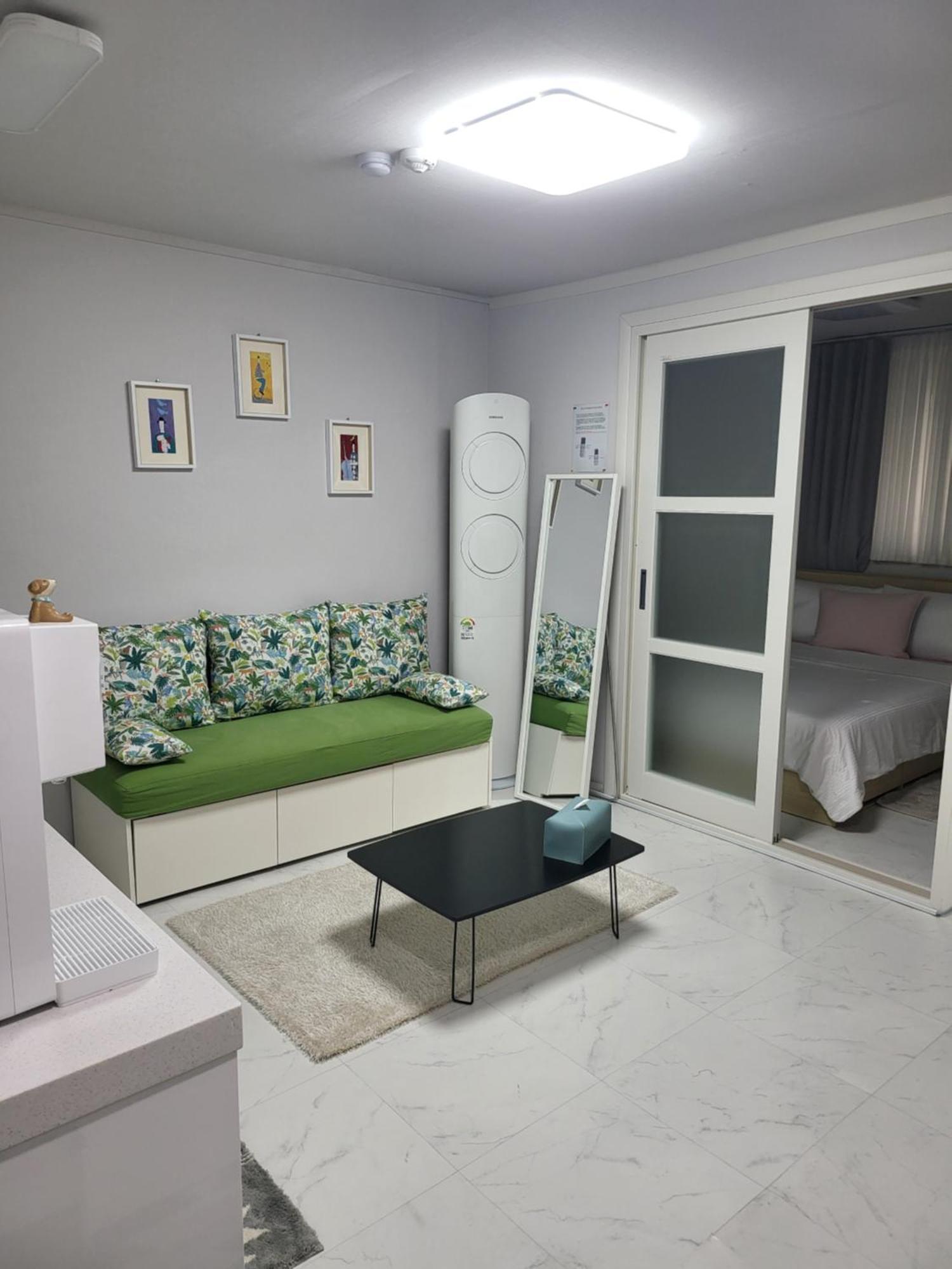 Apartment Clear Bridge House *