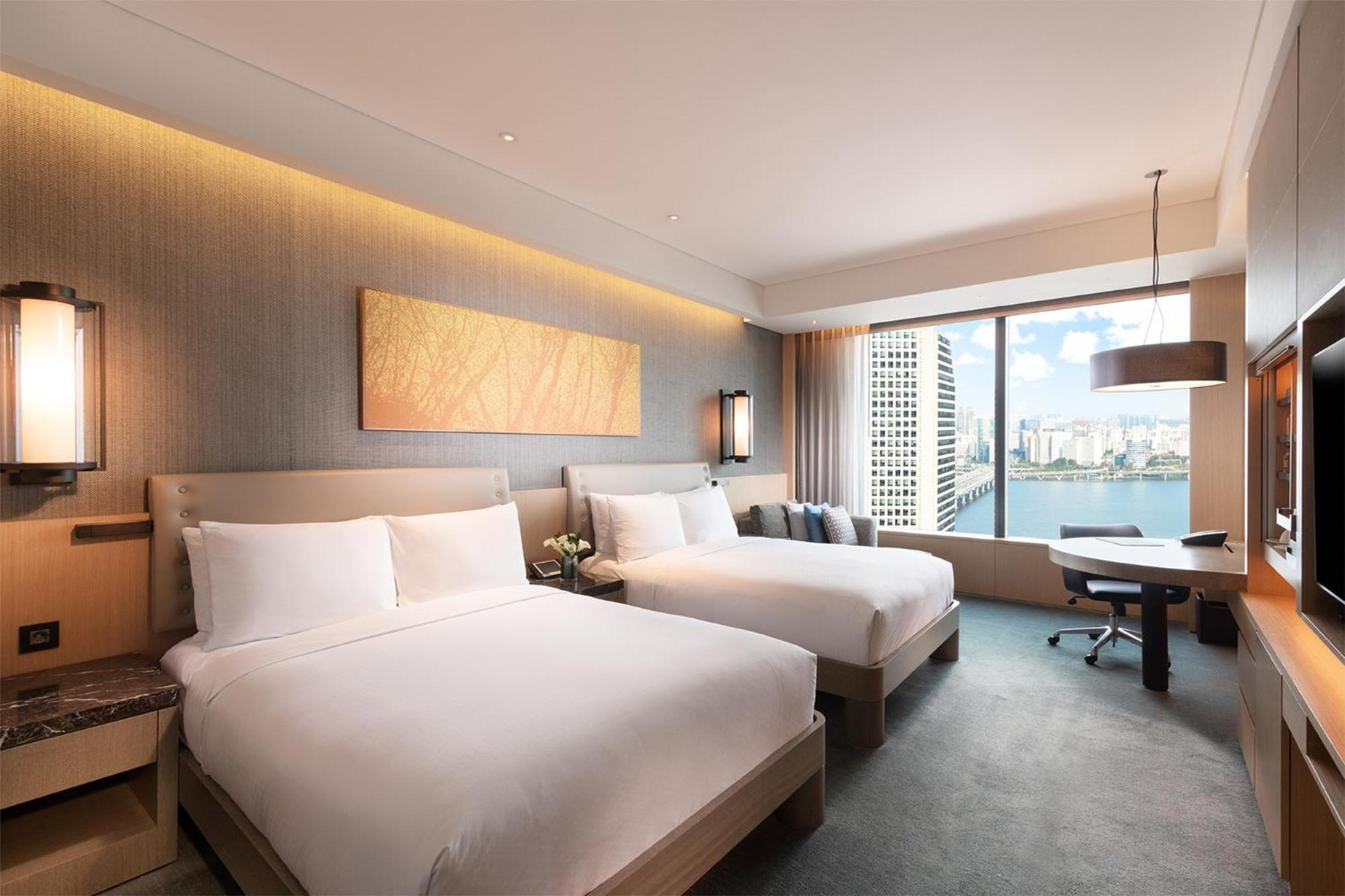 Hotel Conrad 5*