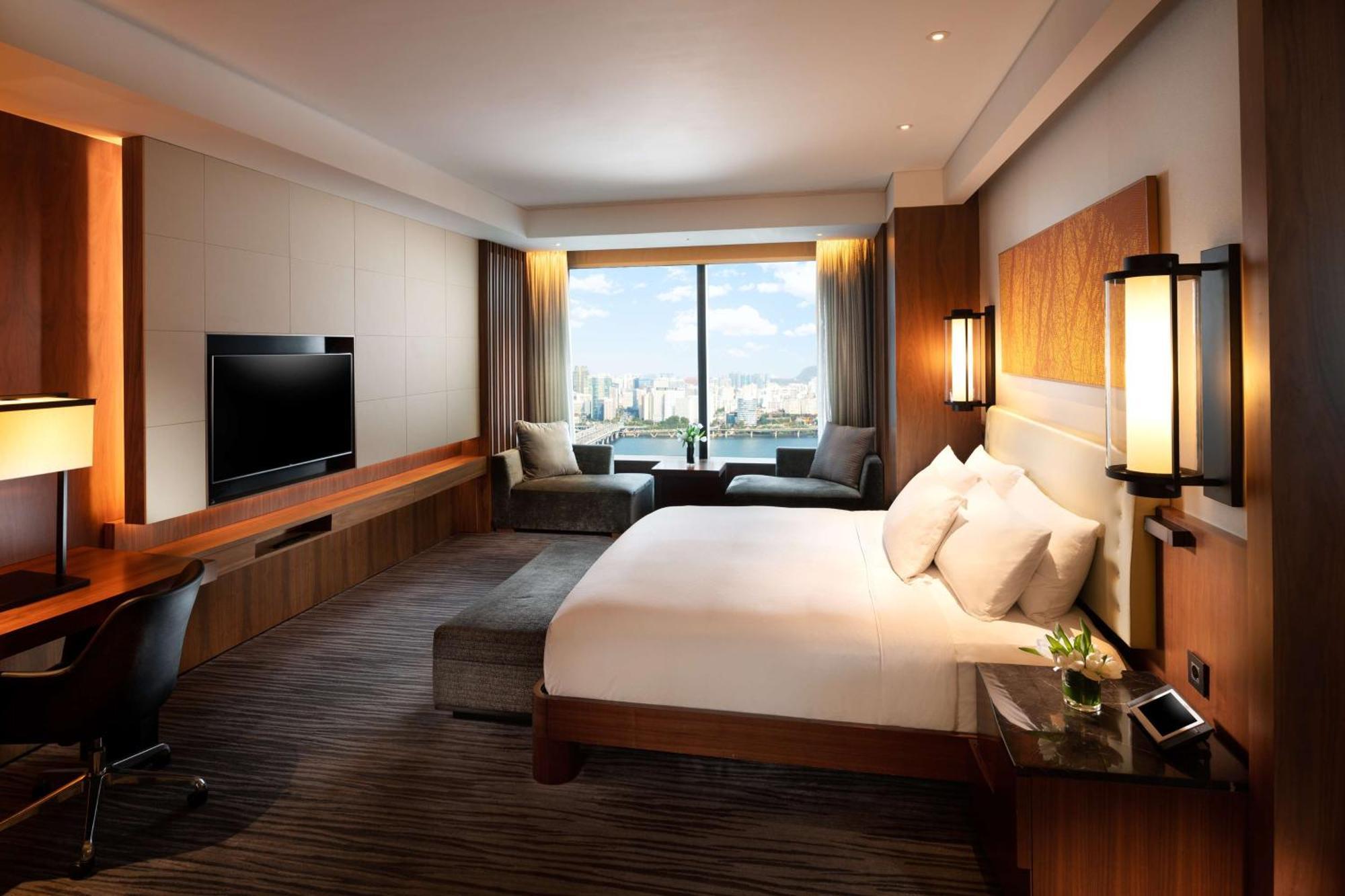 Hotel Conrad 5*