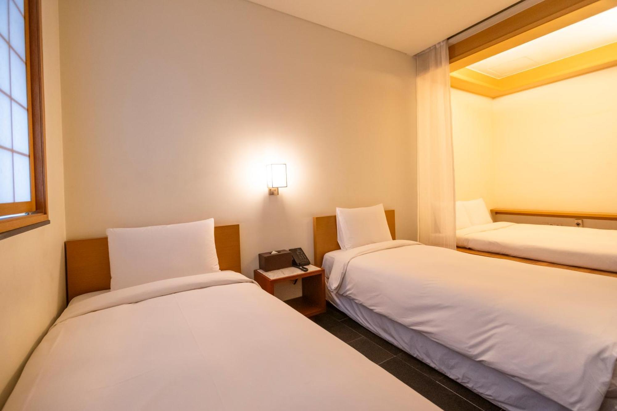 Hotel Shinshin Myeongdong 3*