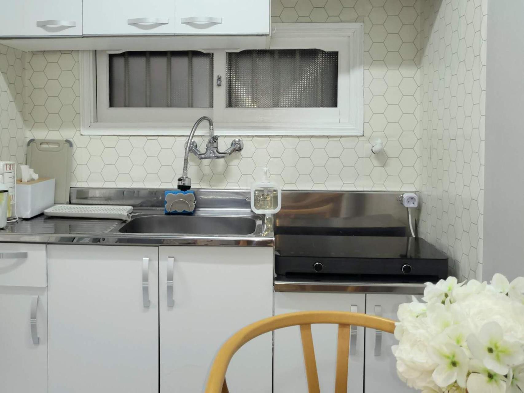 Moon House In #quiet #airport Transport Nearby#1 Min To Line2 Nakseongdae Subway Apartment Seoul