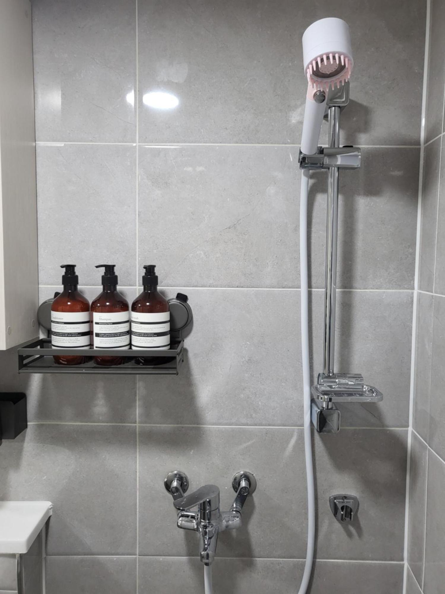 Apartment Moon House In #quiet #airport Transport Nearby#1 Min To Line2 Nakseongdae Subway Seoul