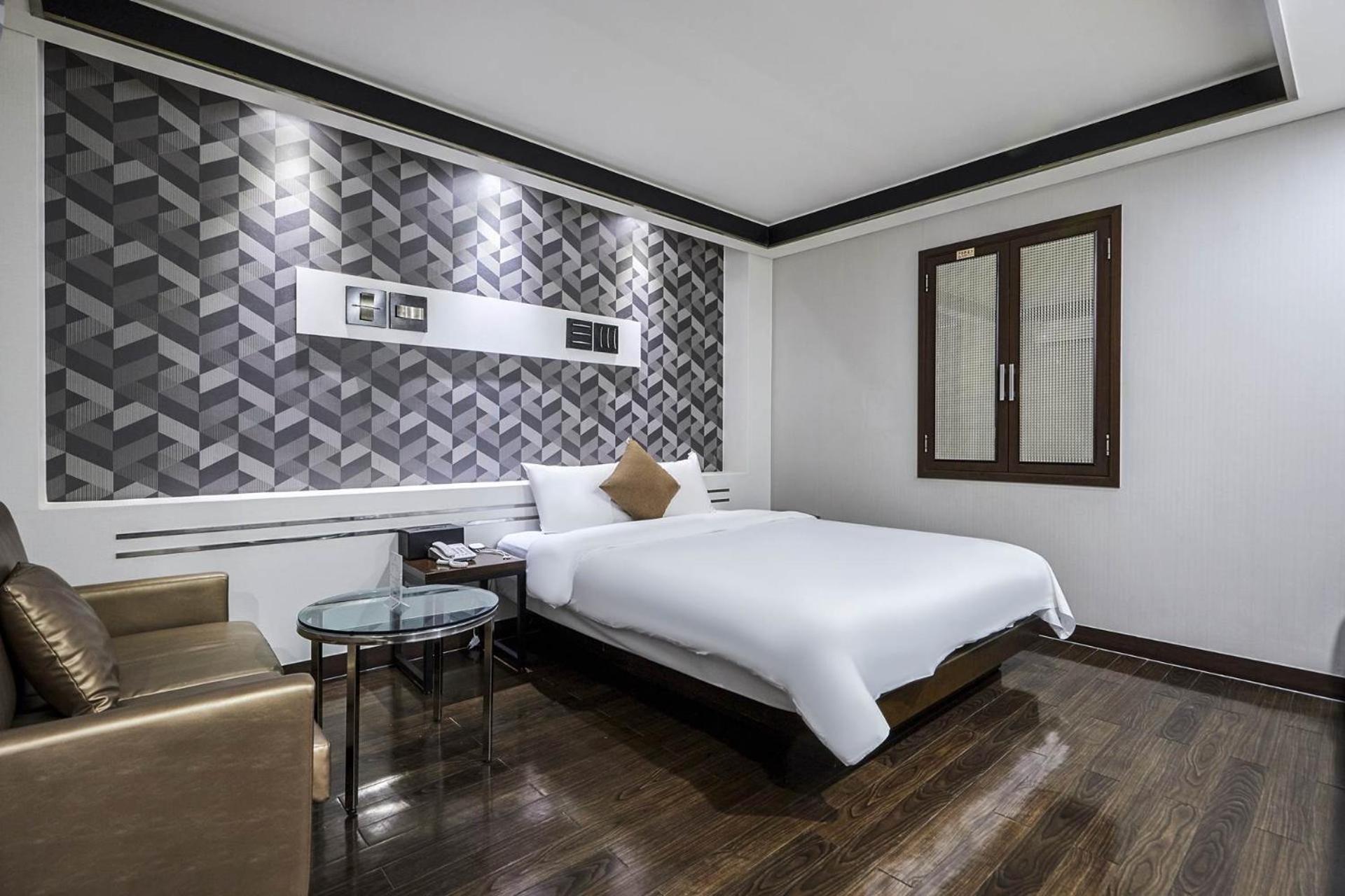 Tj Hotel 3*