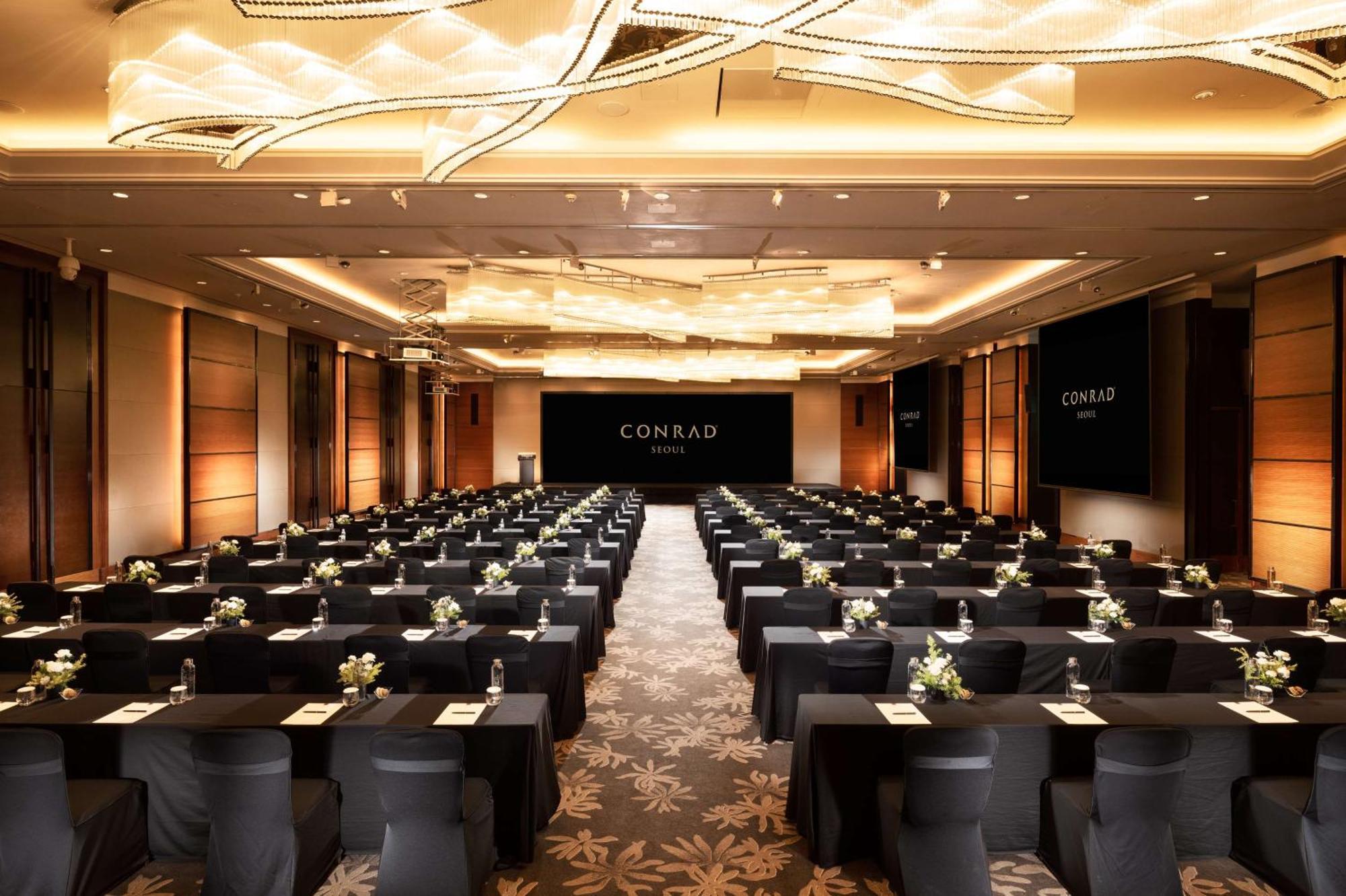 Conrad 5*