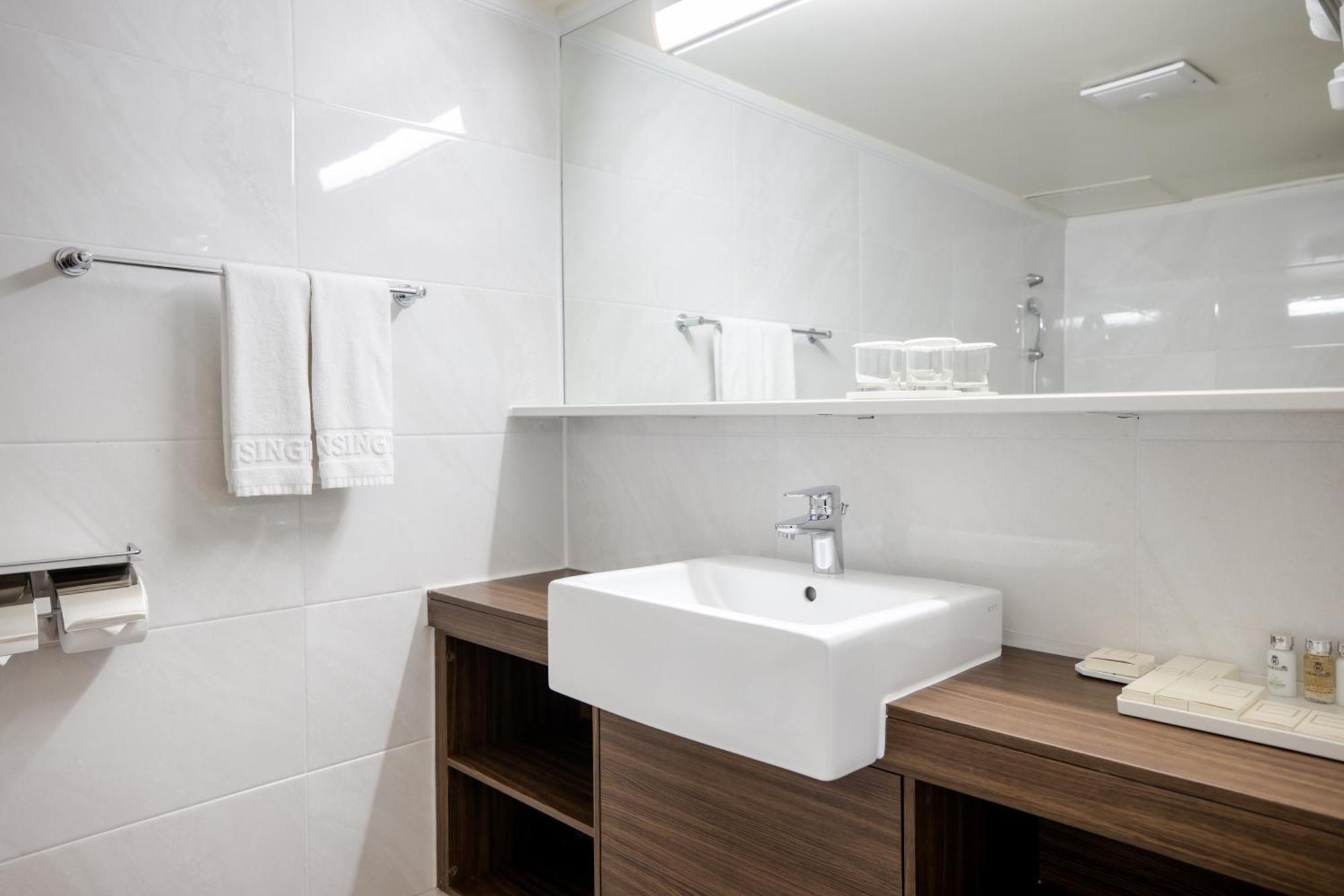 Kensington Yeouido Hotel Seoul