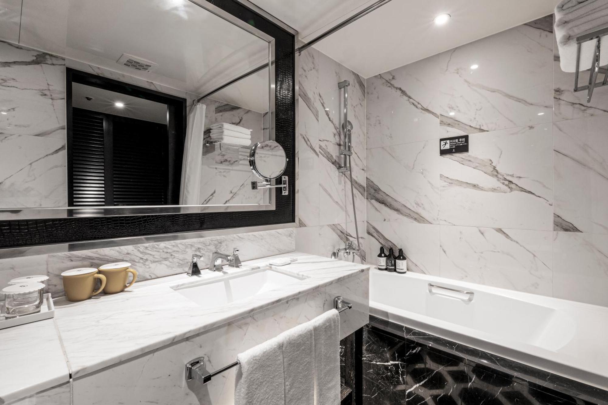 Hotel Kensington Yeouido