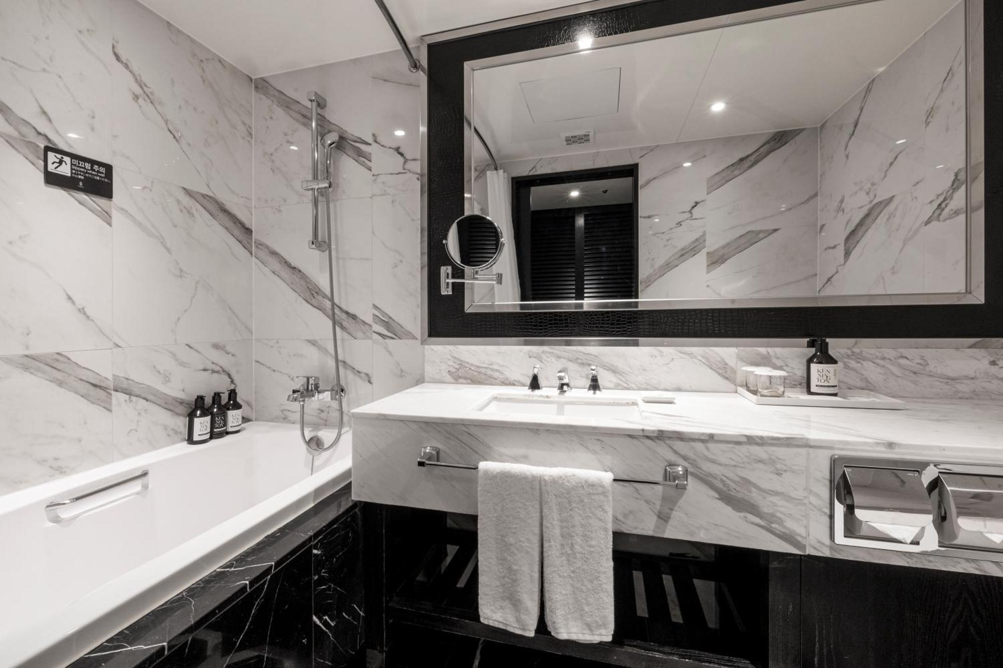 Kensington Yeouido Hotel Seoul