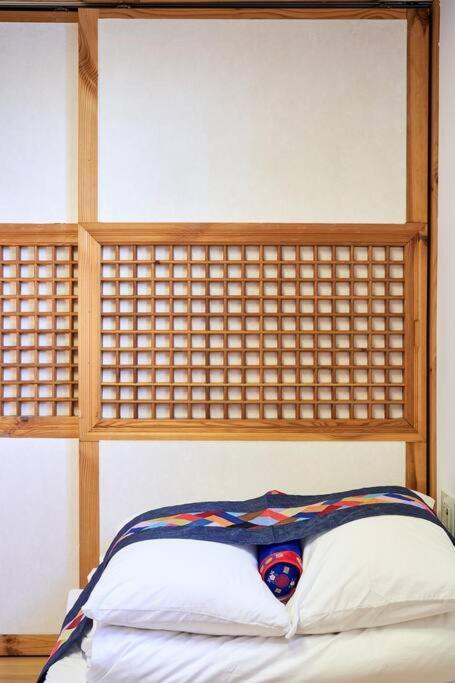 Holiday home Jay Hanok ㅡ 3br 3bath ㅡ 8min From Anguk Stn *