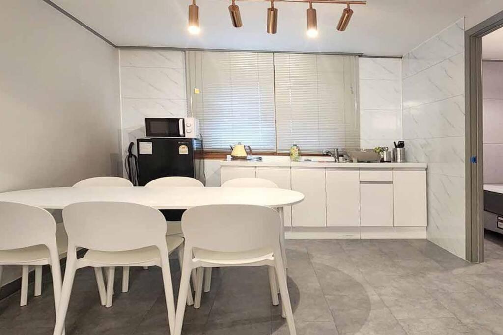 Apartamento B-5 Hongdae Art House