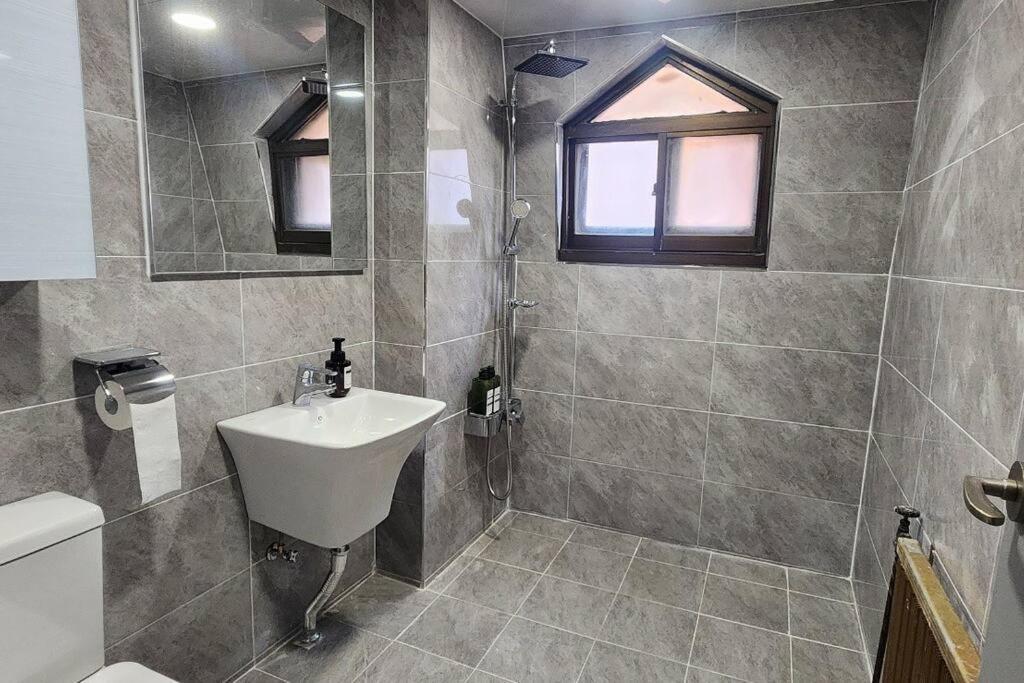 B-5 Hongdae Art House Apartamento *