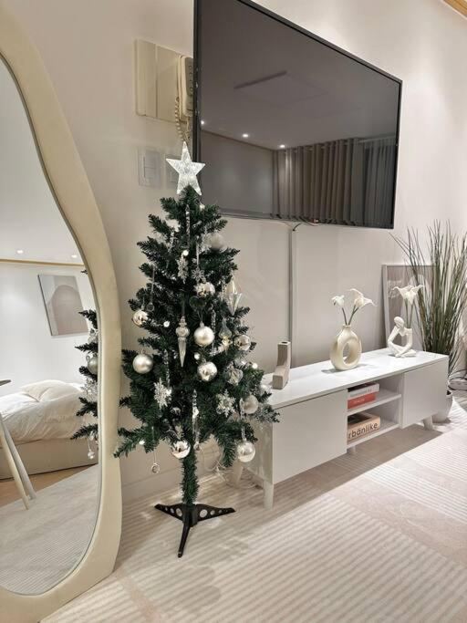 New Hongdae Station House Apartment *