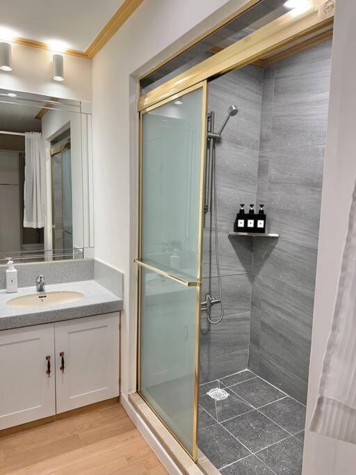 Apartment New Hongdae Station House Seoul