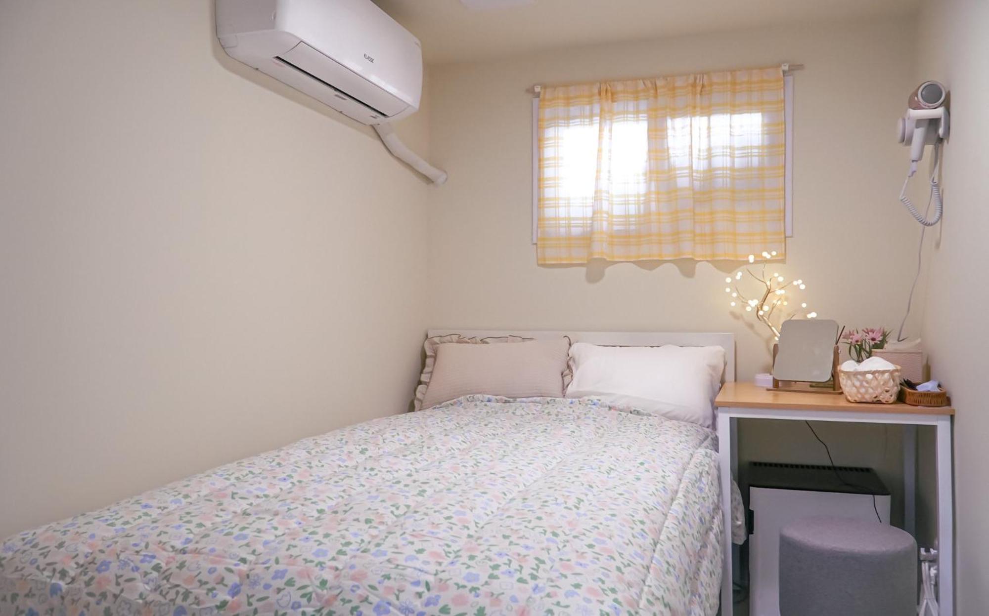 Korea Happiness House - Female Only Guest house